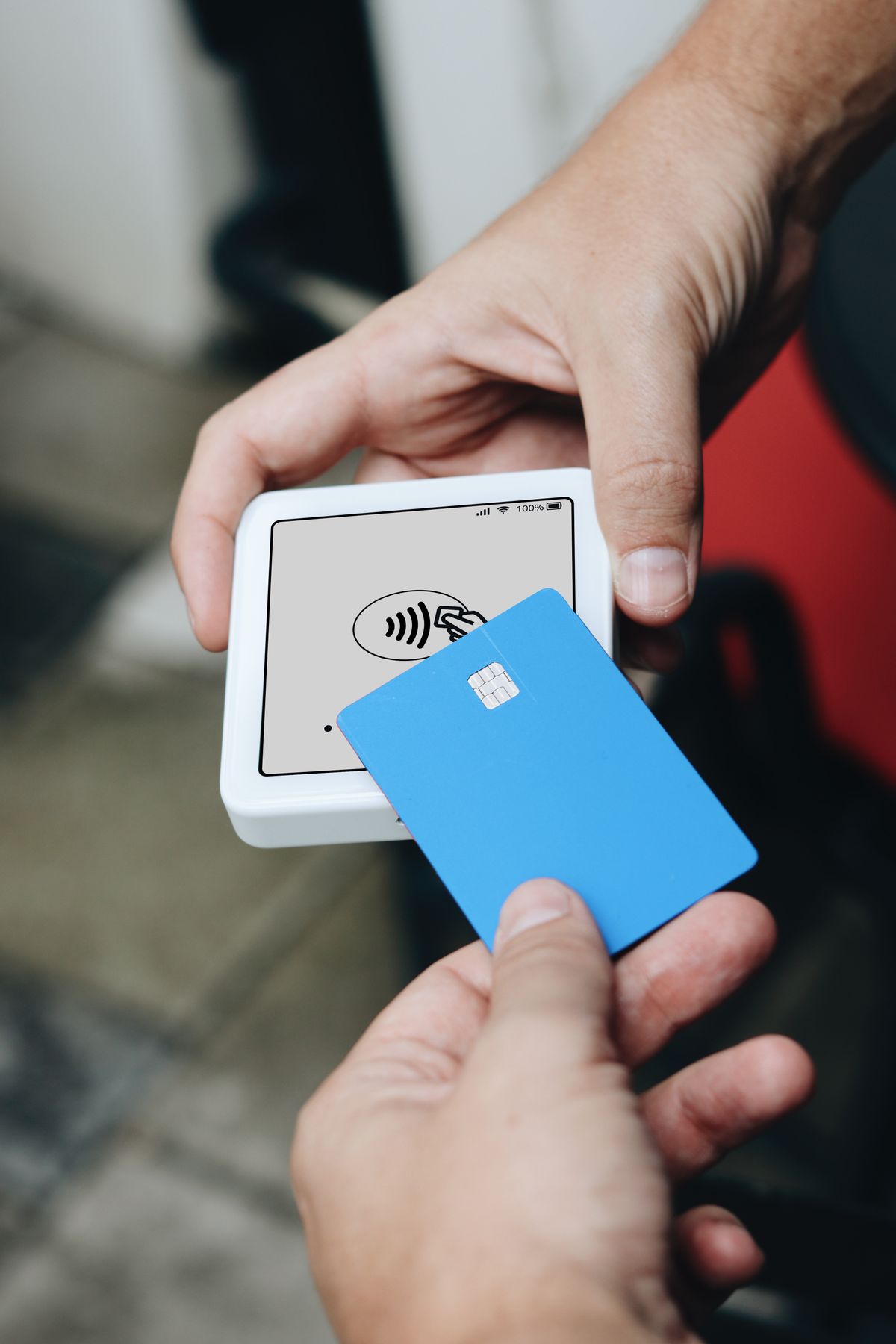 Contactless card payment on a mobile terminal at a job site